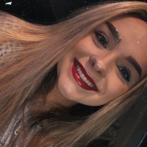 Meet your Posher, Raegan